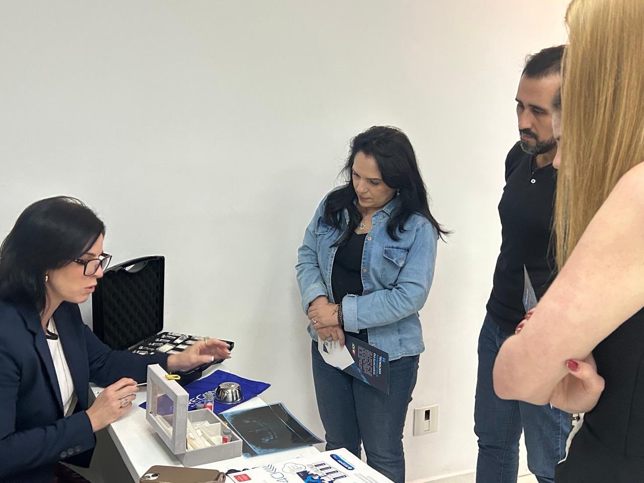 Treinamento tecnico Blue Bone - enxerto osseo odontologico ZionBio em Curitiba